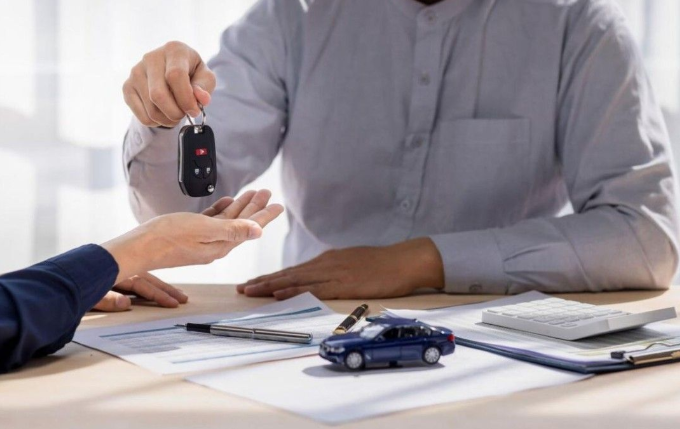 Benefits of Commercial Truck Fleet Insurance in Risk Management